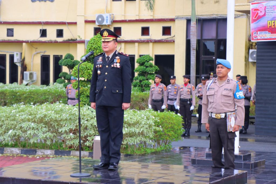 Wakapolres Kompol Ricky Michael Mandey, Bertindak Selaku Irup Peringatan HUT ke 78 RI di Polres Rohil