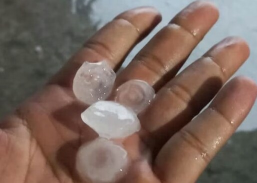 Fenomena Hujan Es Melanda Kota Bertuah Pekanbaru