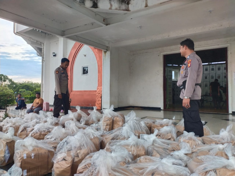 Satgas Pam Gudang Logistik KPU Polres Rohil, Pamwal Penggeseran Surat Suara DPRD Provinsi