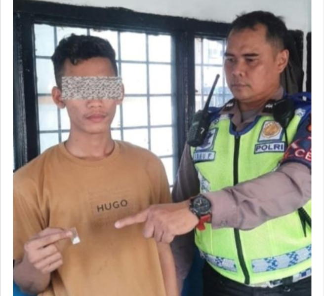 Diberhentikan Polisi karena Tak Pakai Helm, Pengendara di Pekanbaru Kedapatan Bawa Sabu