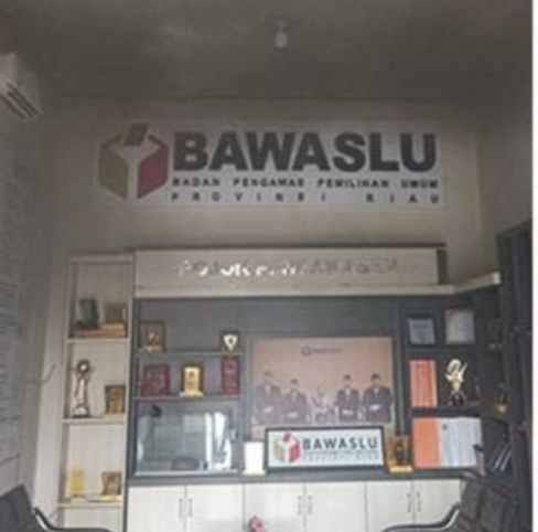 Trafo Kantor Bawaslu Riau Terbakar, Berkas Penting Dipastikan Aman