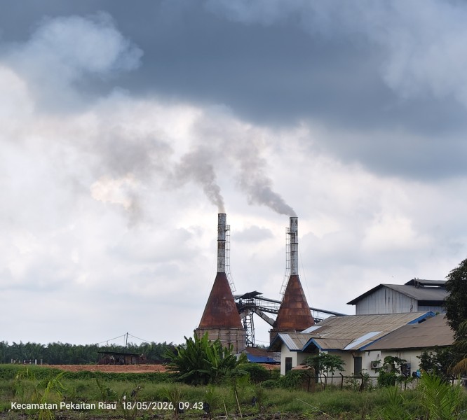 Pernah Disanksi KLHK, PT JJP Kembali Menuai Polemik Akibat Asap Incinerator Dekat Sekolah