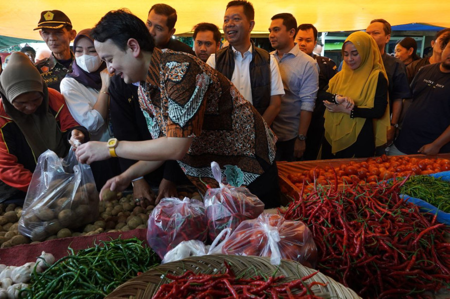 Wamendag Jerry Cek Harga dan Ketersediaan Bapok di Pekanbaru, Ini Hasilnya