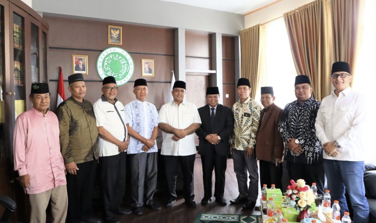 Berkunjung ke MUI Riau, Nasir: Kami Akan Bangun Peradaban Islam Terbesar