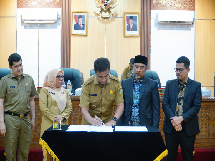 Pemda Kampar Bersama DPRD Kab. Kampar Tandatangani Nota Kesepakatan Rancangan Perubahan KUA-PPAS Tahun Anggaran 2026