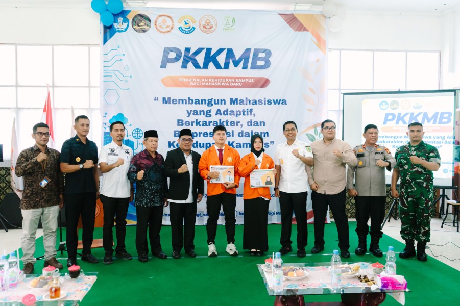 Hadiri Pembukaan PKKMB IT Rohil 2026, Wabup Rohil Minta Mahasiswa Jadi Generasi yang Inovatif