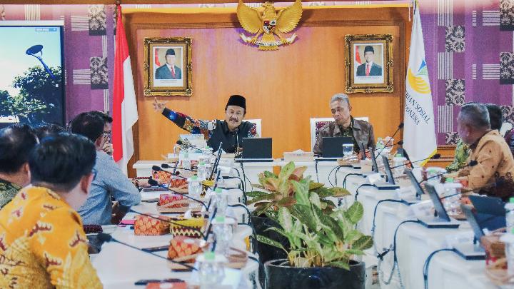 Gus Ipul Ajak Pemda Hidupkan Kembali Puskesos hingga Tingkat Desa