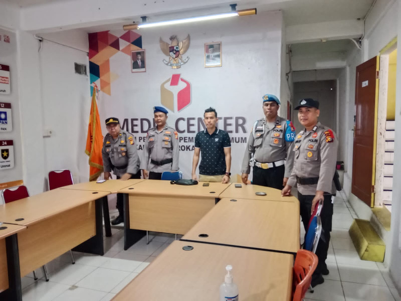 Satgas Preventif OMB Polres Rohil, Apel dan Sterilisasi Ruangan Kantor Bawaslu Rohil