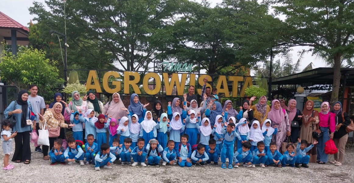 TK Islam Baiturrahman Adakan Outing Class ke Taman Agrowisata