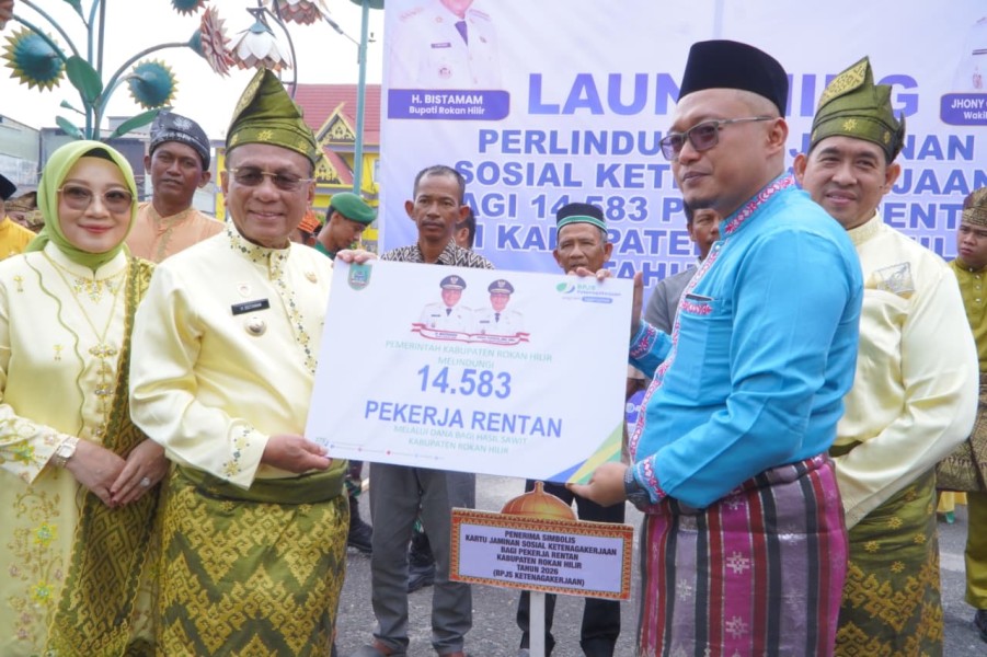 Kado Hari Jadi ke-27 Rohil: Belasan Ribu Pekerja Rentan Terima Perlindungan BPJS Ketenagakerjaan