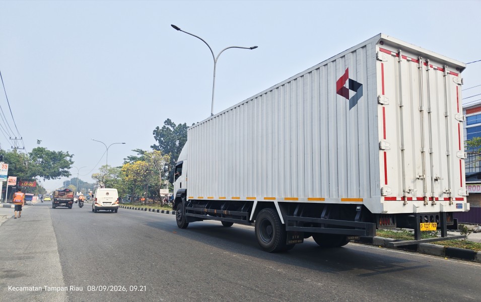 Truk ODOL Bebas Melintas di Jam Larangan, Pengawasan Dishub Pekanbaru Dipertanyakan Warga