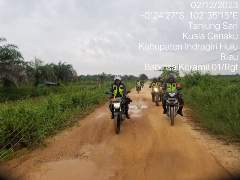 Anggota Koramil 01/Rengat Terus Meningkatkan Patroli dan Sosialisasi Jaga Karhutla.