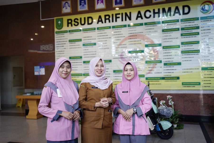 Dominasi Perempuan di RSUD Arifin Achmad: Bukti Nyata Emansipasi dan Kesetaraan Gender di Bumi Lancang Kuning