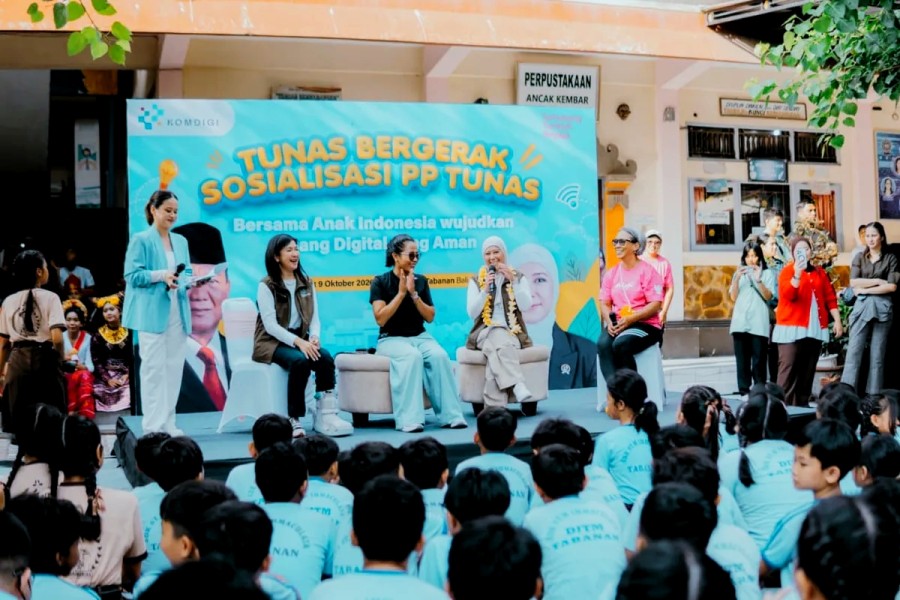 Lindungi Anak dari Risiko Digital, Menkomdigi Meutya Hafid Ajak Keluarga Bangun Kebiasaan di Luar Layar