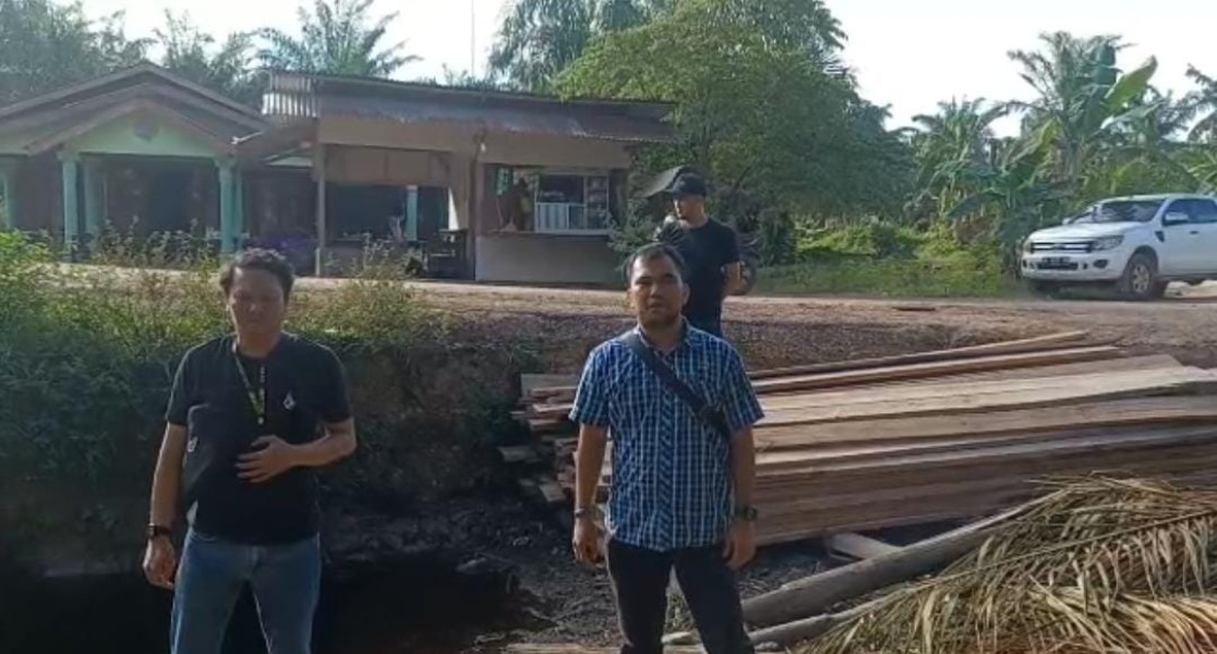 Unit Reskrim Polsek Bangko Amankan Ratusan Keping Kayu Olahan