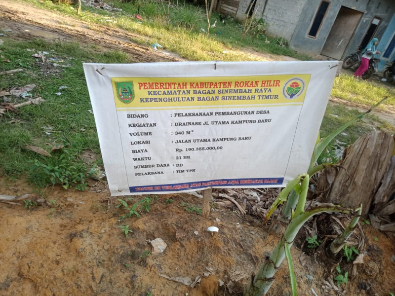 Proyek Drainase di Desa Bagan Sinembah Timur Tergendala Karena Cuaca