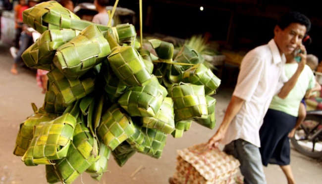 Dari Perang Ketupat hingga Festival Meriam Karbit, Berikut Tradisi-tradisi Unik Sambut Lebaran di Indonesia
