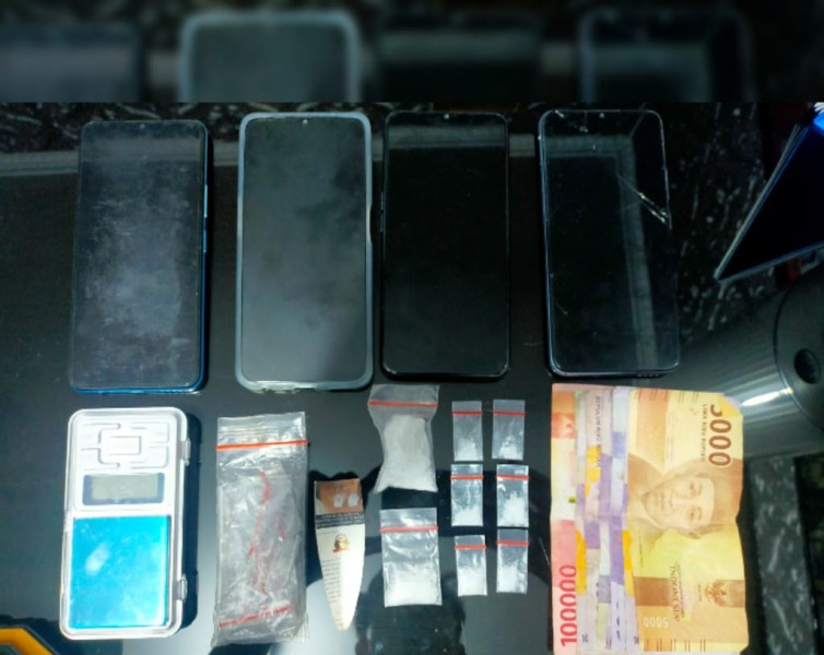 Dugaan Penyalahgunaan Narkoba, Oknum PNS Bersama Tiga Rekannya Ditangkap Polisi