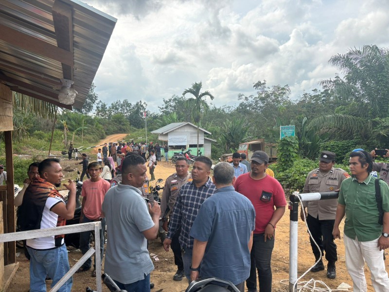 Kebijakan Kades Senama Nenek Dipertanyakan, Warga Terancam Terpecah Belah