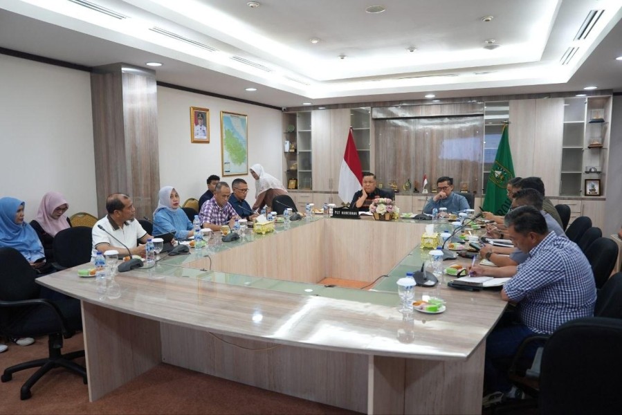 Hadapi Puncak Risiko Karhutla, Pemprov Riau Perkuat Personel dan Peralatan