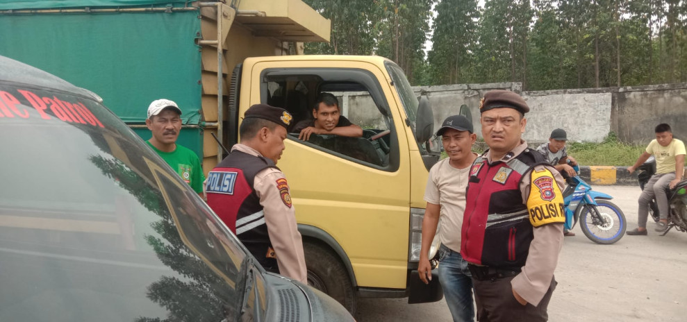 Terkait Postingan Pungli di Perawang, Personil Polsek Tualang Lakukan Patroli