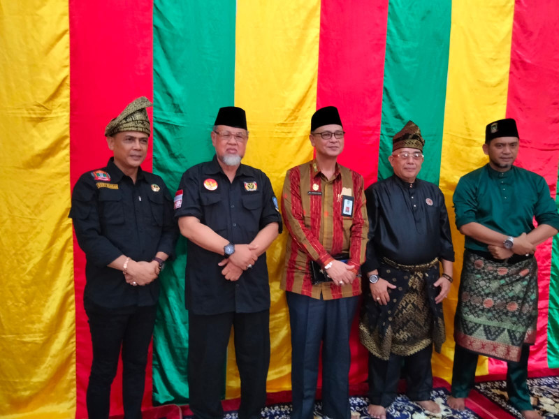 Hulubalang LAMR Kota Pekanbaru Sesalkan Tindakan Pihak Keamanan Terhadap Masyarakat Rempang