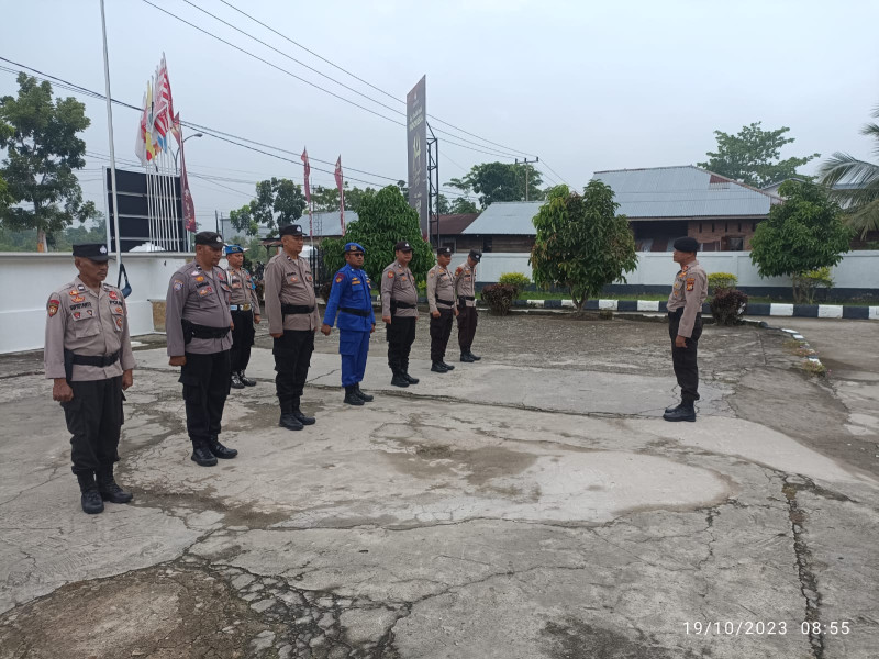 Polres Rohil Kawal Ketat Logistik Pemilu 2024 di KPU Kabupaten