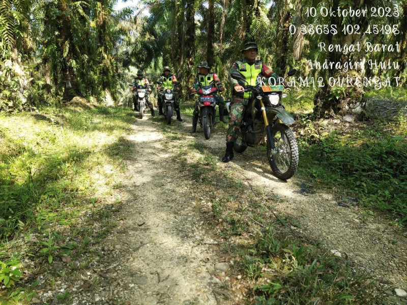 Patroli dan Sosialisasi Karhutla di Wilayah Binaan Gencar Dilakukan Anggota Koramil 01/Rengat