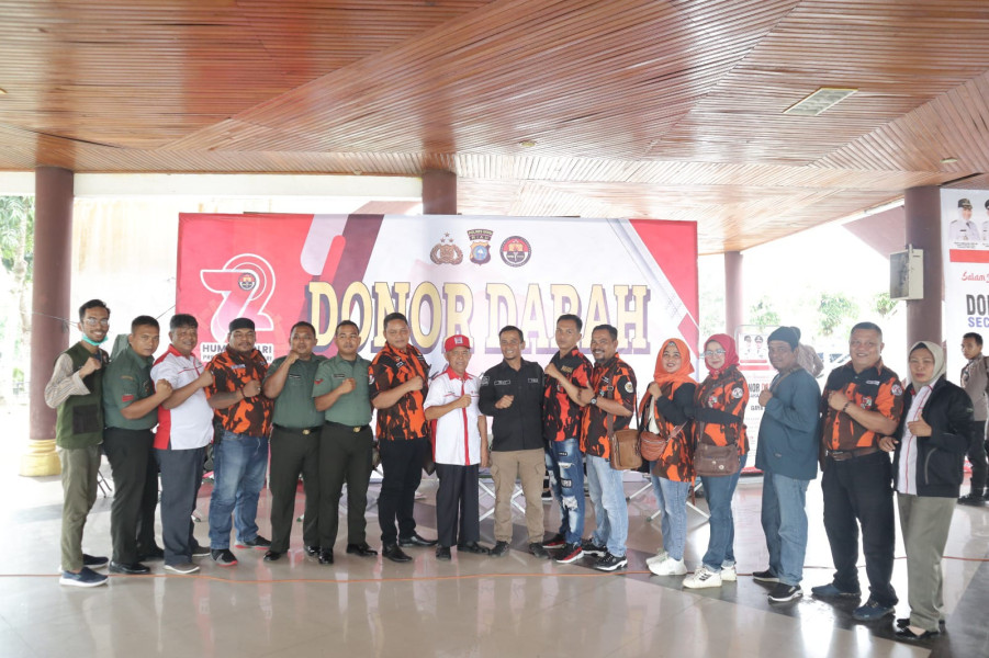 HUT HUMAS POLRI Lakukan Kegiatan Donor Darah Puluhan Kantong Darah Terkumpul