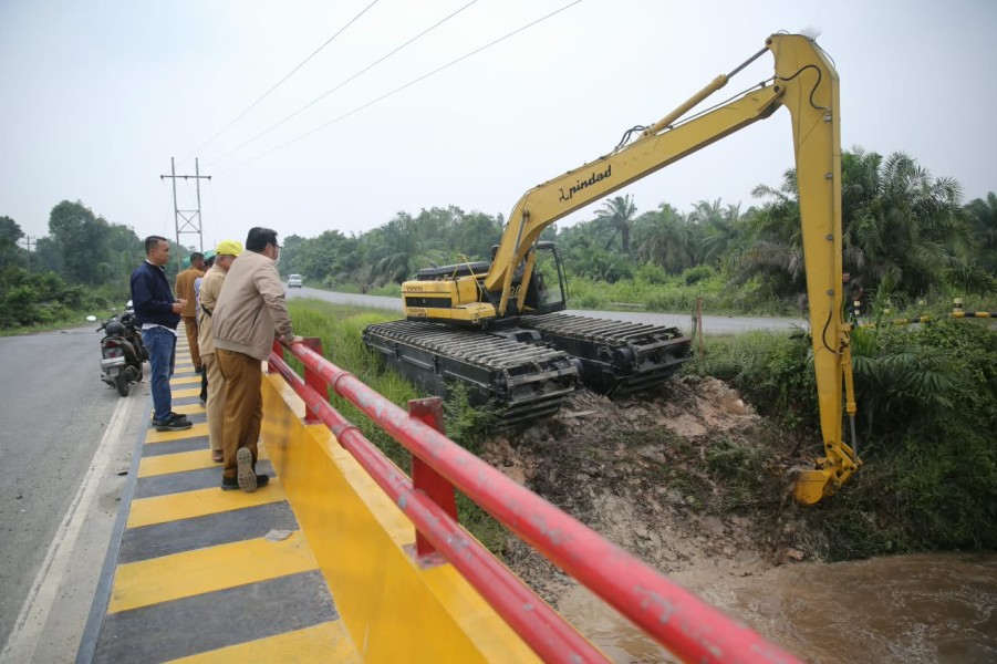 Berkat Koordinasi Semua Pihak Akhirnya Sungai Mengkapan di Normalisasi