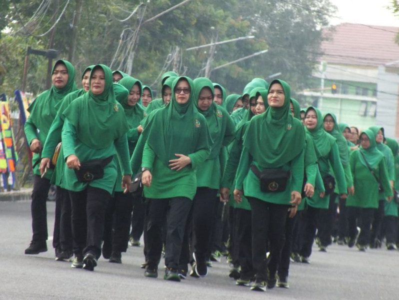 Persit Kodim 0302/Inhu Laksanakan Senam dan Jalan Santai Rutin Agar Jaga Kebugaran