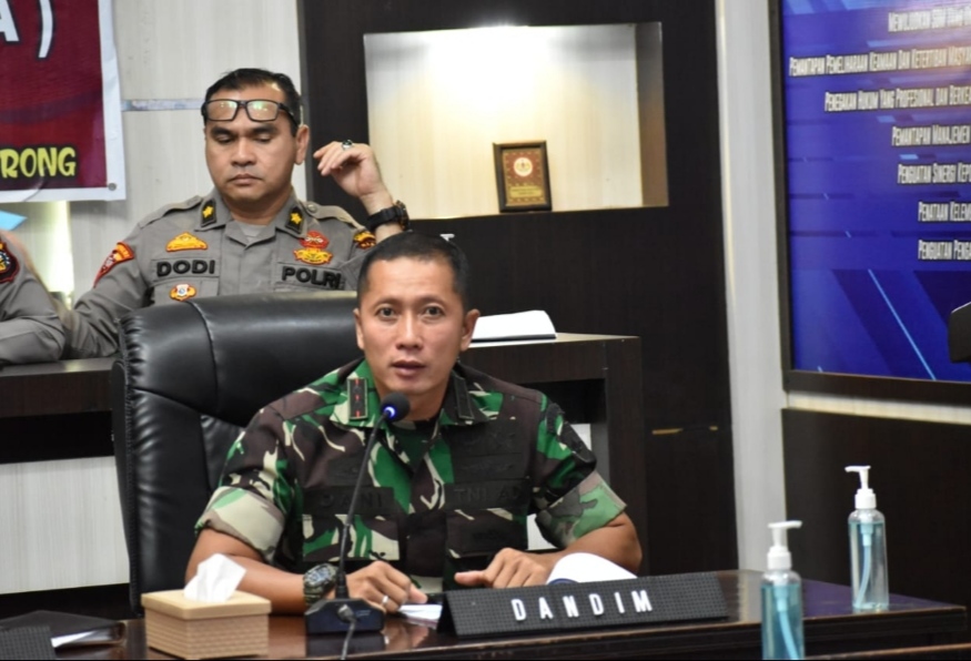 Terkait Penanganan dan Penanggulangan Karhutla Inhu, Dandim 0302 Inhu Menghadiri Rapat Anev Gabungan
