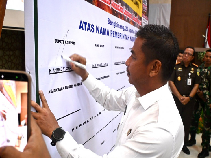 Cegah Karhutla, Bupati Kampar Tegaskan Komitmen Bersama Terhadap Penanggulangan Kebakaran