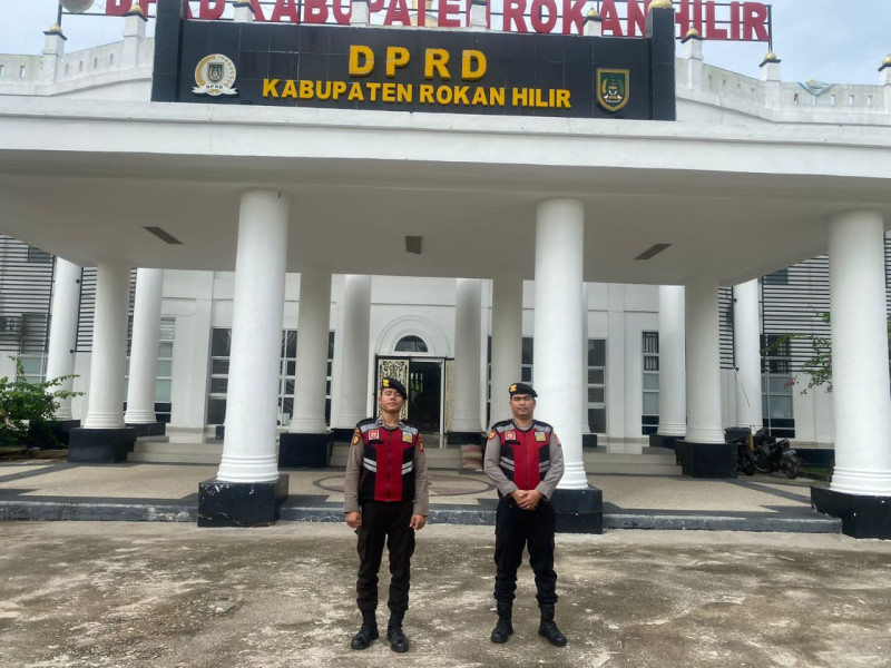 Ciptakan Rasa Aman Jelang Pemilu, Satgas Preventif Polres Rohil Patroli ke Sejumlah Tempat, Diantaranya Kantor DPRD