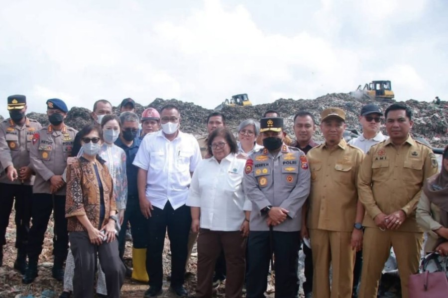 Menteri LH Tinjau Muara Fajar Pekanbaru, Dorong 'Gunung Sampah' Jadi Energi
