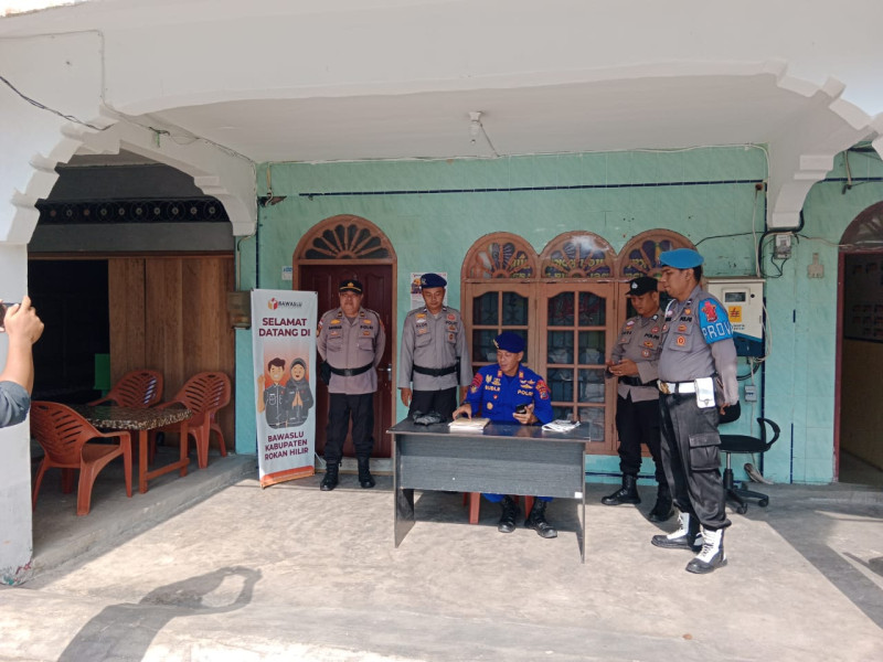 OMB Polres Rohiil, Satgas Preventif Bersihkan Ruangan Bawaslu dan Pengamanan Standby